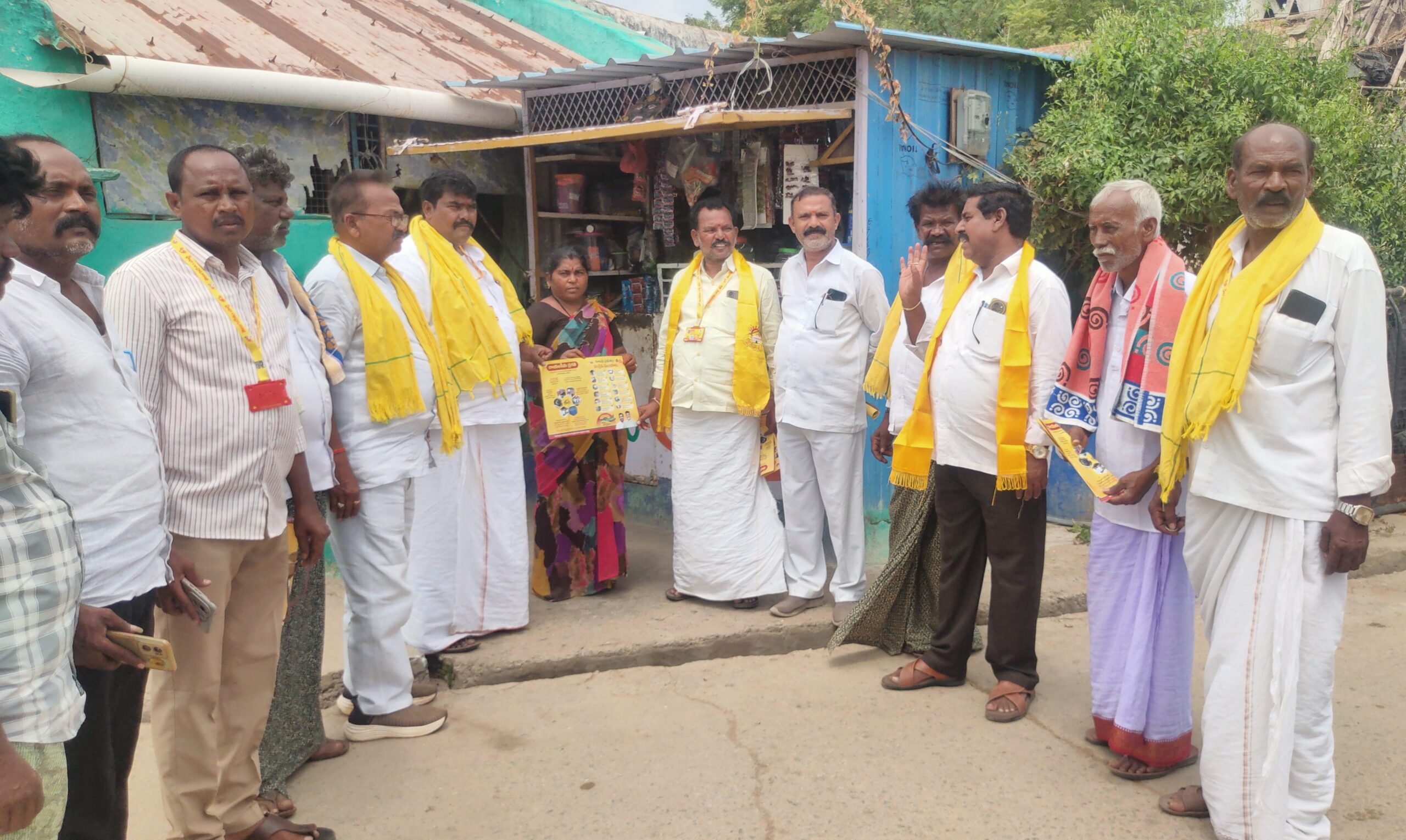 గ్రామాభివృద్ధి, సంక్షేమమే ధ్యేయం: టిడిపి నేతలు మద్దికేర రాము, డీలర్ సుంకన్న గ్రామాభివృద్ధి, సంక్షేమమే ధ్యేయం: టిడిపి నేతలు మద్దికేర రాము, డీలర్ సుంకన్న